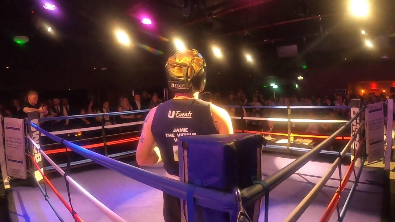 Ultra White Collar Boxing  Tamworth   LP VS Jamie the vicious voice