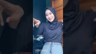 Ukhty Sekarang Solehot Dan Naughty Support 10K Sub