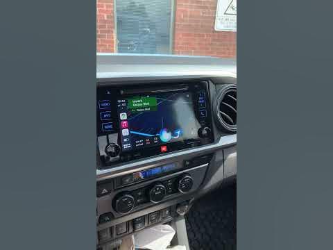 Maps & Music Toyota Tacoma 2014-2019 CarPlay demonstration factory