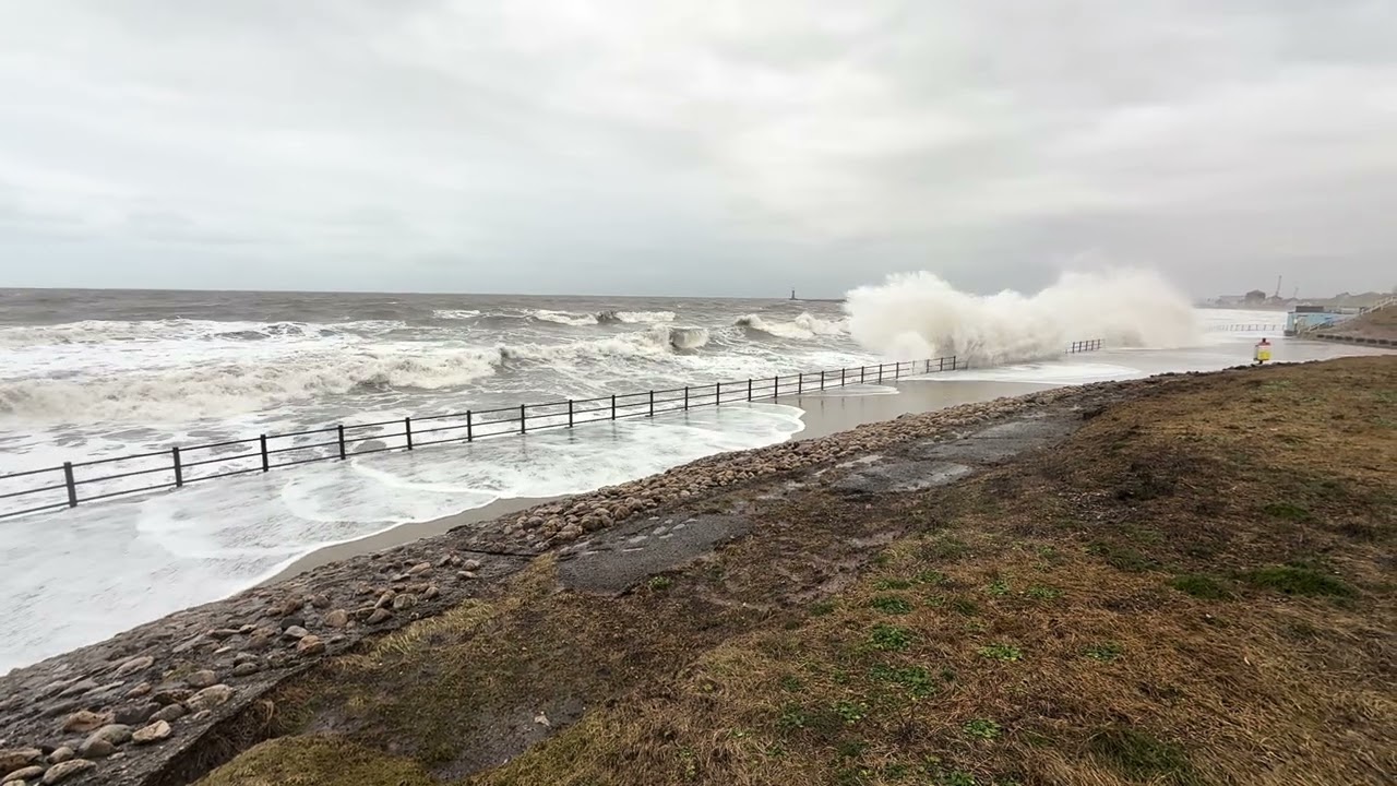 Seaburn, Sunderland 19/02/26 #Sunderland #waves #Seaburn #news #northsea #northeast