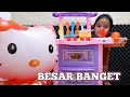 Balon karakter hello kitty dan kanza unboxing mainan masak masakan super besar 😯