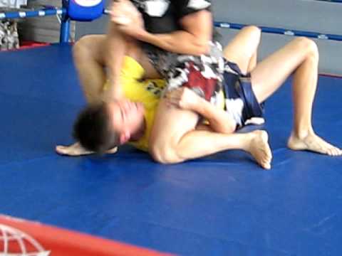 MMA Glinas FightClub - David Boutet VS Kevin Byrne...