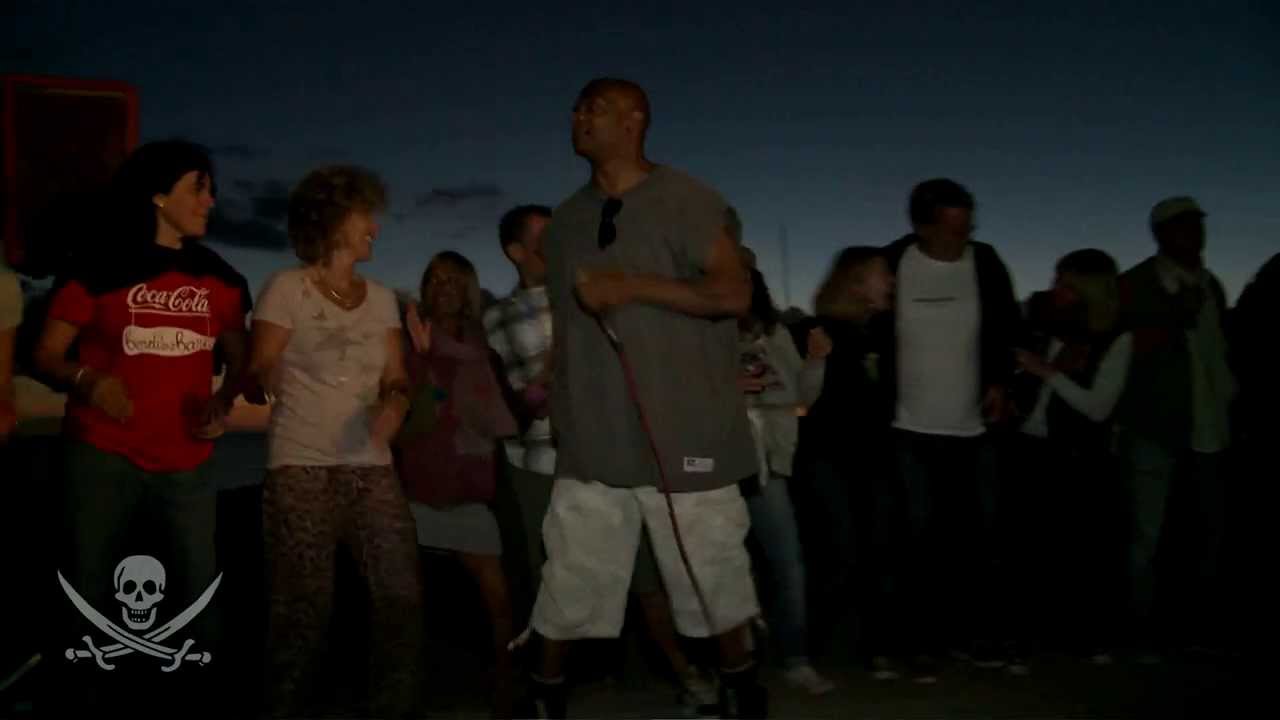 Piratabus closing 2013