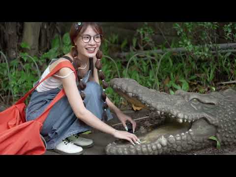 Asmr in the park( public) | Chan Asmr