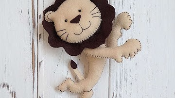 How To Make A Stately Lion Of Felt - DIY Crafts Tutorial - Guidecentral