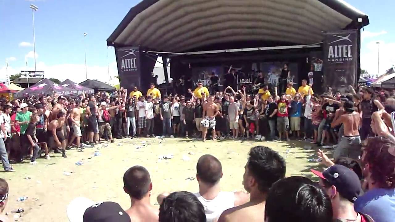 warped tour wall of death