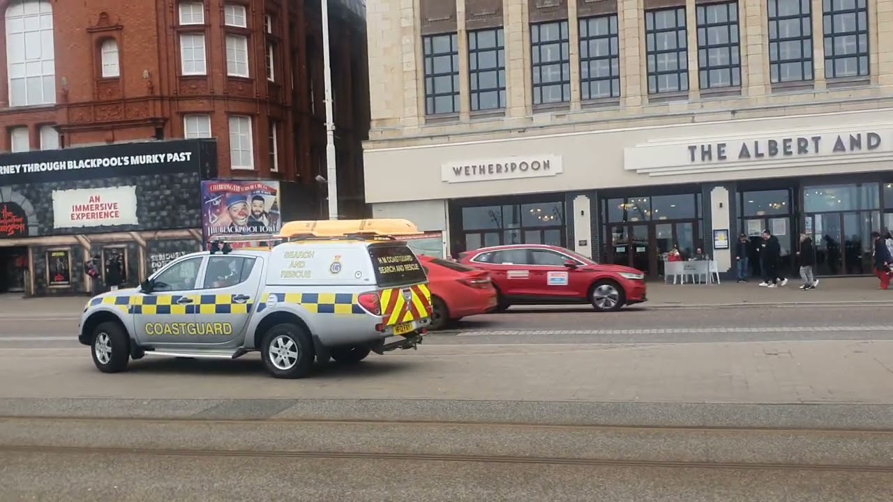 Самая странная прогулка по набережной Блэкпула