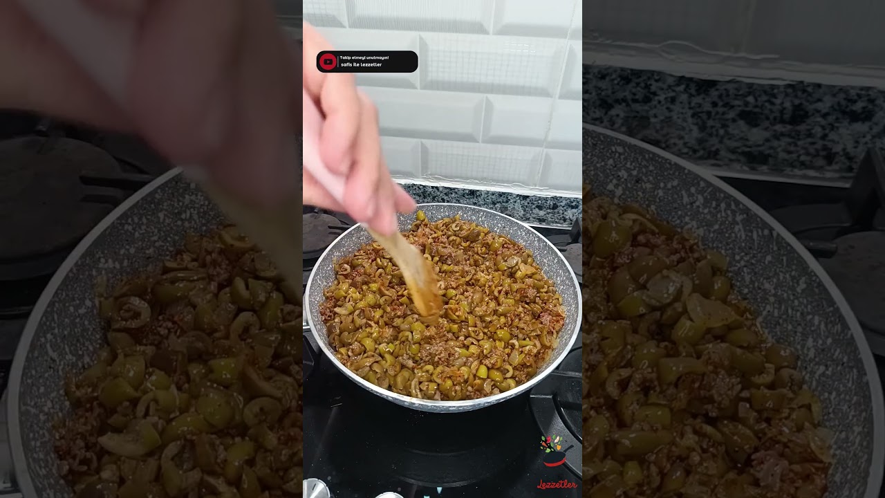 Zeytinli ve lor peynirli nefis börek #yemektarifleri #tarif #börek #food #yummy #yemek #streetfood Zeytinli ve lor peynirli nefis börek #yemektarifleri #tarif #börek #food #yummy #yemek #streetfood
