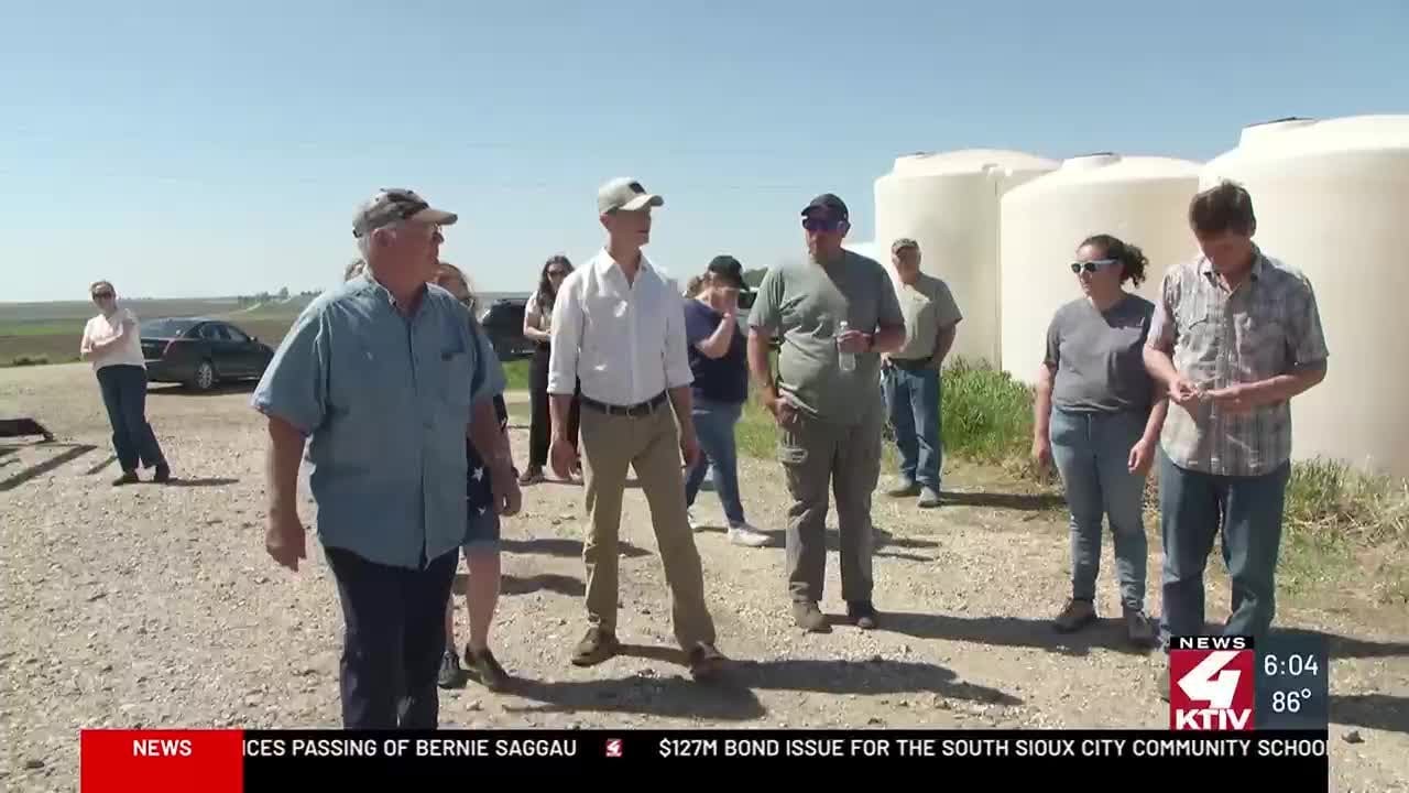 Gubernatorial candidate Rob Sand visits Northwest Iowa farm