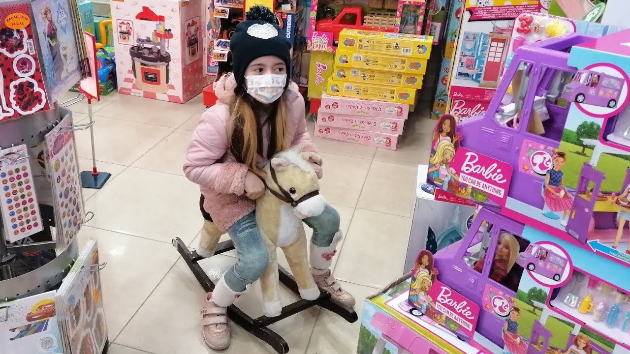 Toyzzshop gezimizde pelini nerede yakaladım (Bağdat caddesi)