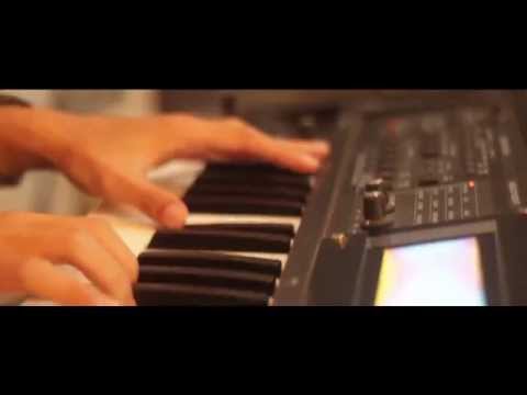 Pentakustik - Pandangan Pertama, Prahara cinta medley