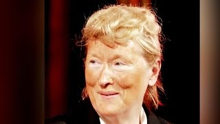 Meryl Streep plays Donald Trump at theater gala
