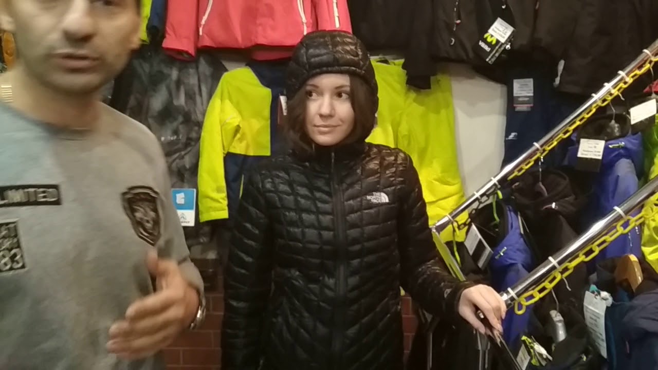 Женская куртка The North Face Thermoball Hoodie (T0CUC5). Магазин VeloViva