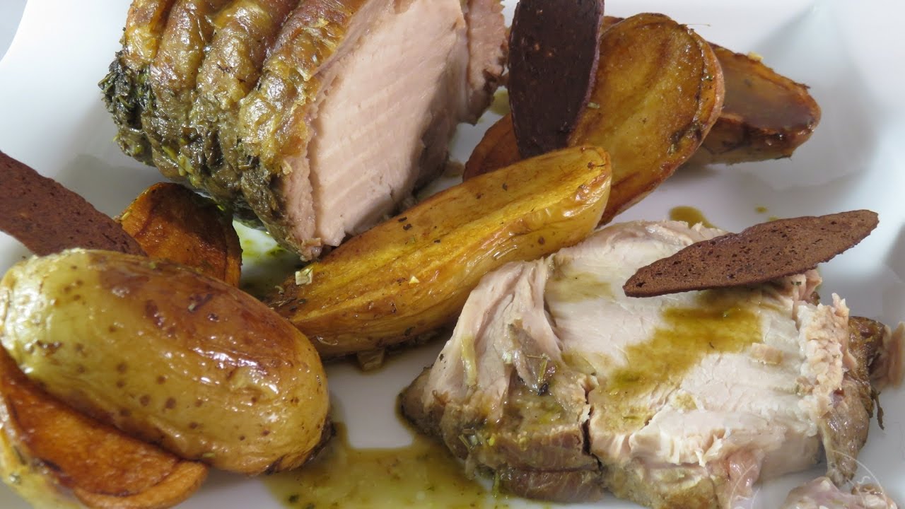 Recette du rôti de porc, jus au pistou, pommes de terre - YouTube