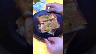 Cheese Garlic Bread #food #youtubeshorts #recipe #ytshorts #yt #shortvideo #shorts #short #cheese