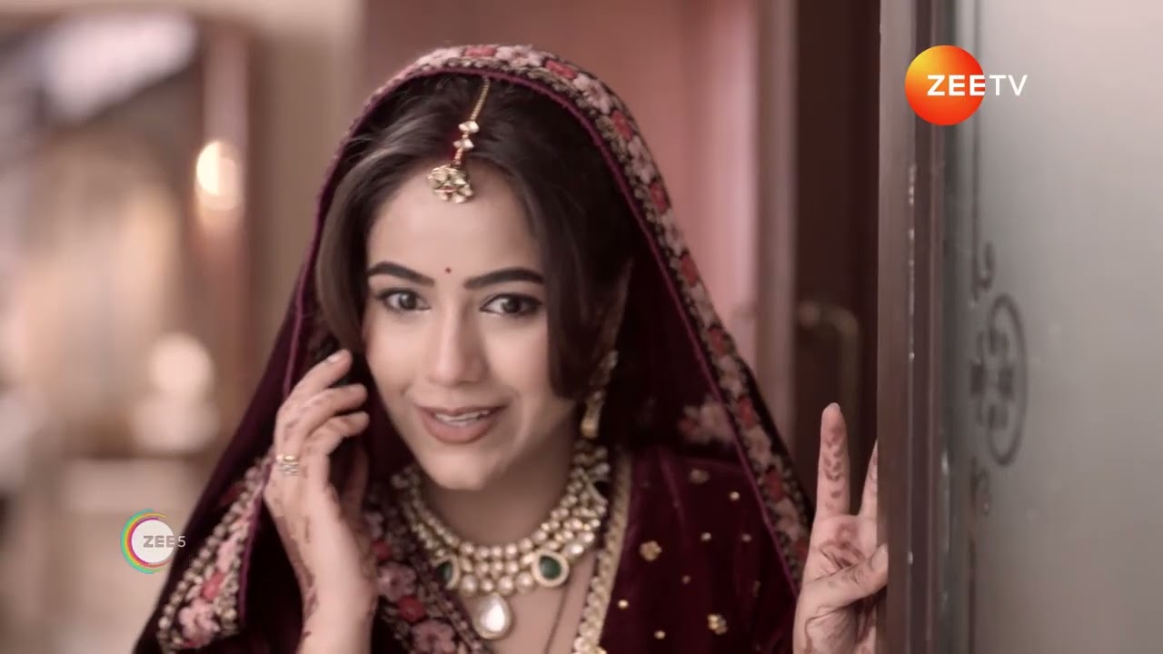 Vasudha | Divya thanks Vasu for her help with kitchen disaster.