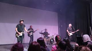 The Raveonettes - Chains (live in Athens)