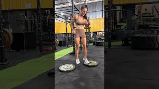 Alternating lateral plate jumps - plyo
