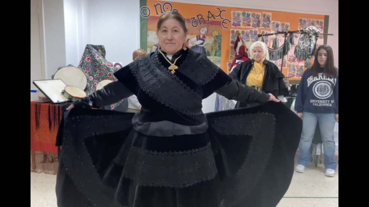 21DCGe+ 26 CEIP Álvarez Limeses - O traxe galego