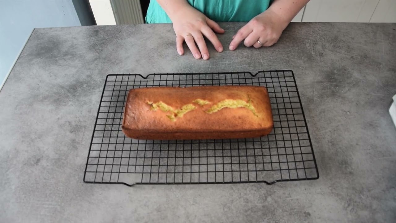 Un cake semoule et amande 🍰🍰🍰