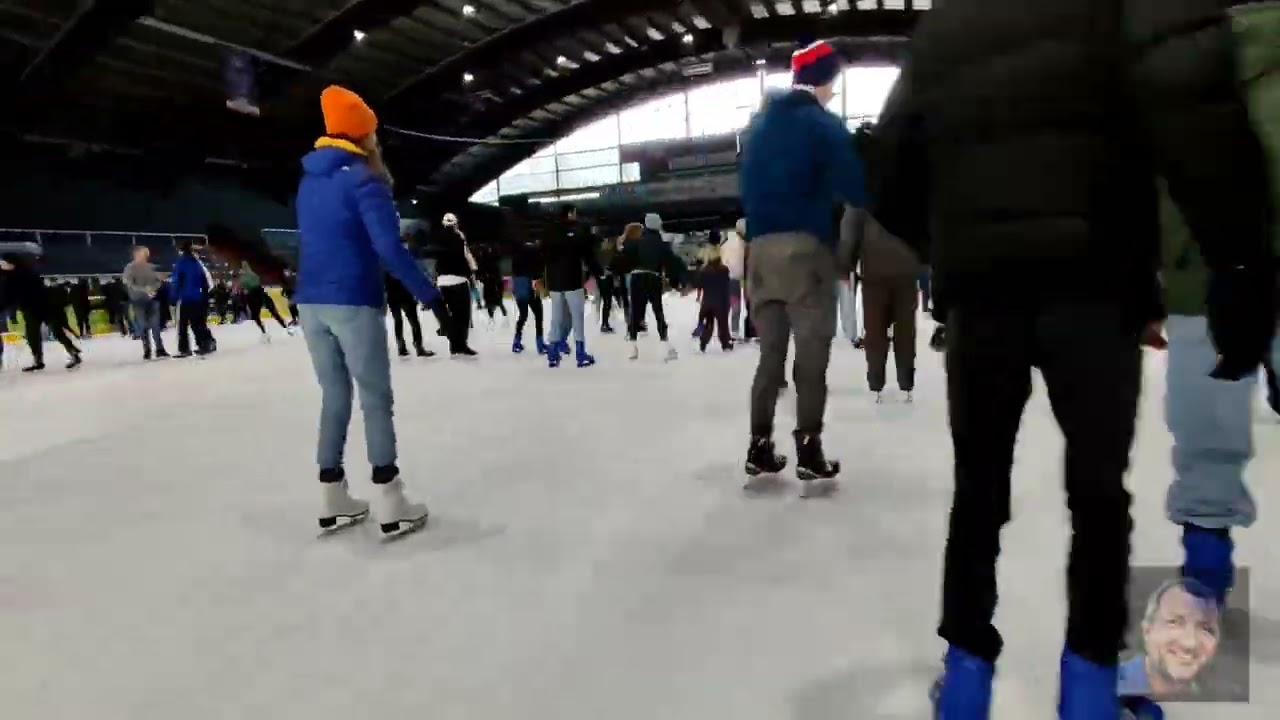 Eishalle Davos - Sanierung von Europas imposantester Eishalle ist abgeschlossen.
