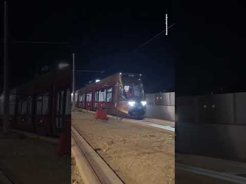Video Bologna Svela i Primi Test del Nuovo Tram: Un Viaggio Esclusivo dalla Cabina di Manovra