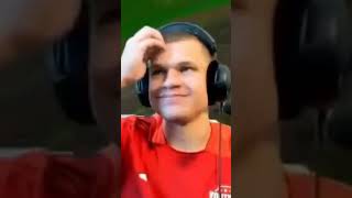 😂 Fortnite voice chat chaos! 🌶️ What's your weirdest game moment? #FortniteFails