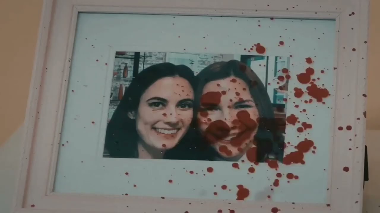 Terrifier 2 2022 - Art the Clown butchers and tortures Allie and her mom