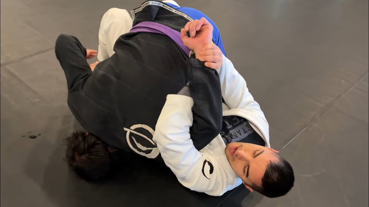 Kimura from Bottom Half Guard