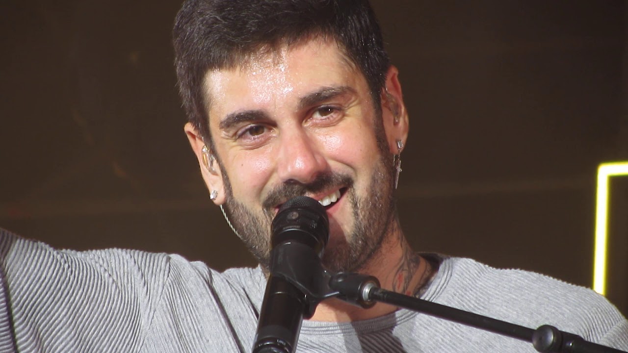 Melendi Un Violinista En El Tejado