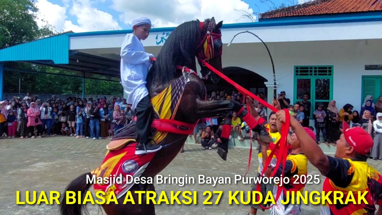Meriah Arak arakan Kuda Jingkrak Depan Masjid Desa Bringin Bayan Purworejo