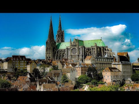 A Walk Around The Town of Chartres, France