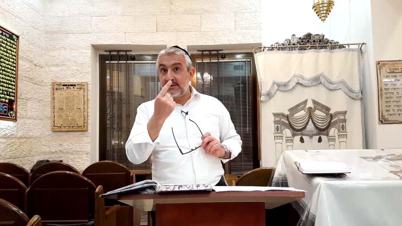 Yakov Sitruk - Torate Moshé : pour/par l'homme (Tetsavé 5777)