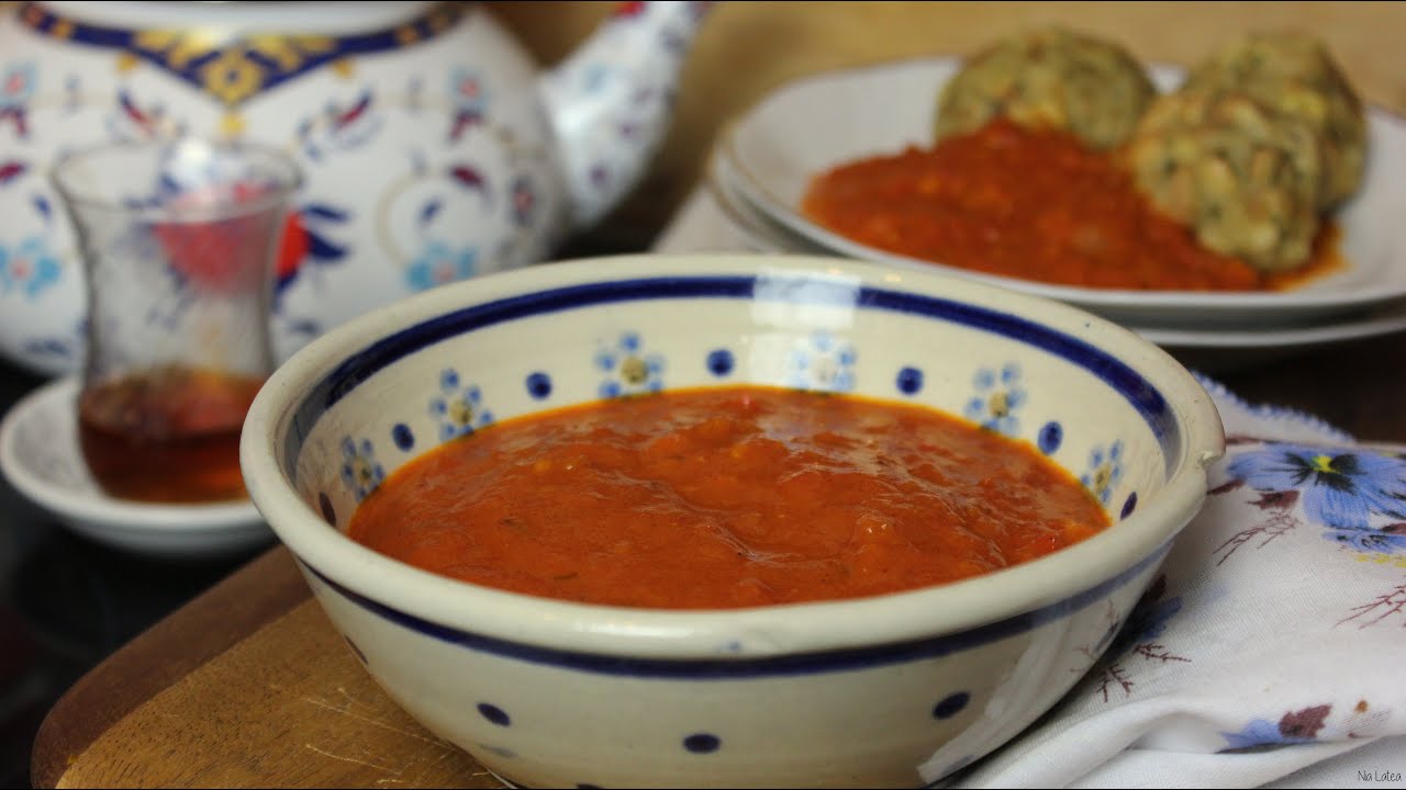 Paprika-Tomaten-Sauce/ zu Pasta, Knödel, Reis oder Kartoffeln/ Grillsauce (vegan)