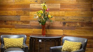 ديكور خشب على الجدار Distinctive wood wall