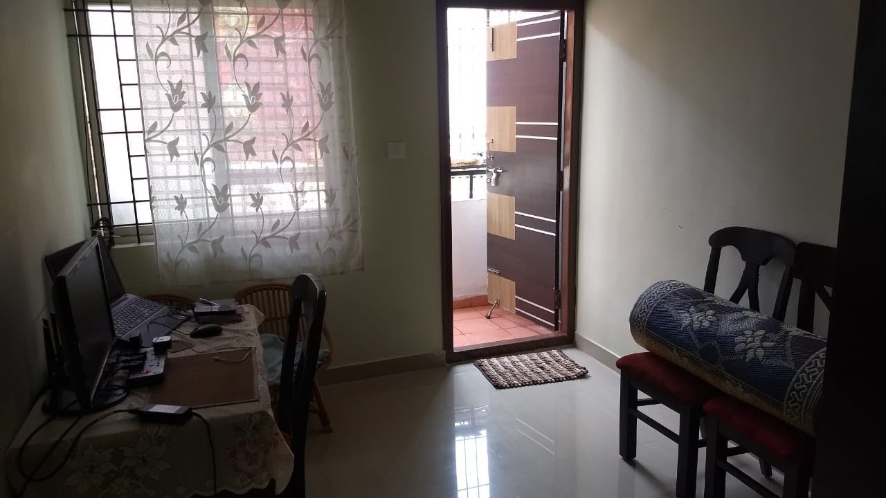 3BHK Semi furnished flat for Lease in Vijaya Bank Layout. YouTube