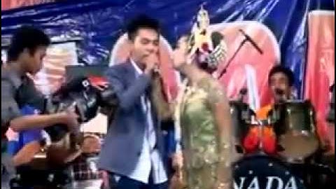 24 Gery Istri Soleha Special Pernikahan Gery Mahesa  u0026 Mega   YouTube