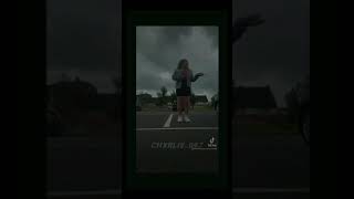 The height difference 😭(I’m turning 13 she’s 12)