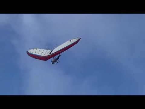Dave Goto flys Makapu'u,  (Tuesday, May 4, 2021)