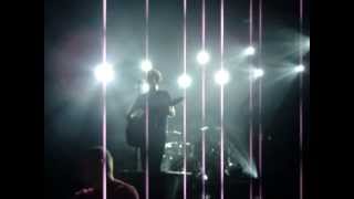 Simple Plan - Perfect (live in Prague 2/9/2011)