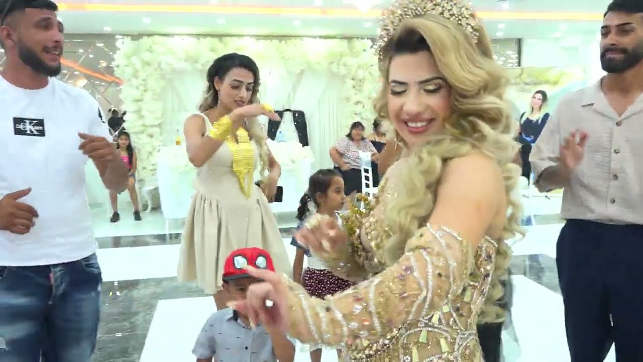 MONKEY-ISI MAN CHAR FT KOBRA BAND (LIVE SHOW)