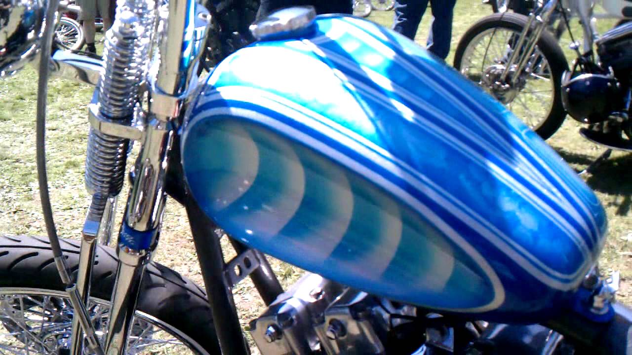 Metal flake paint job blue - YouTube