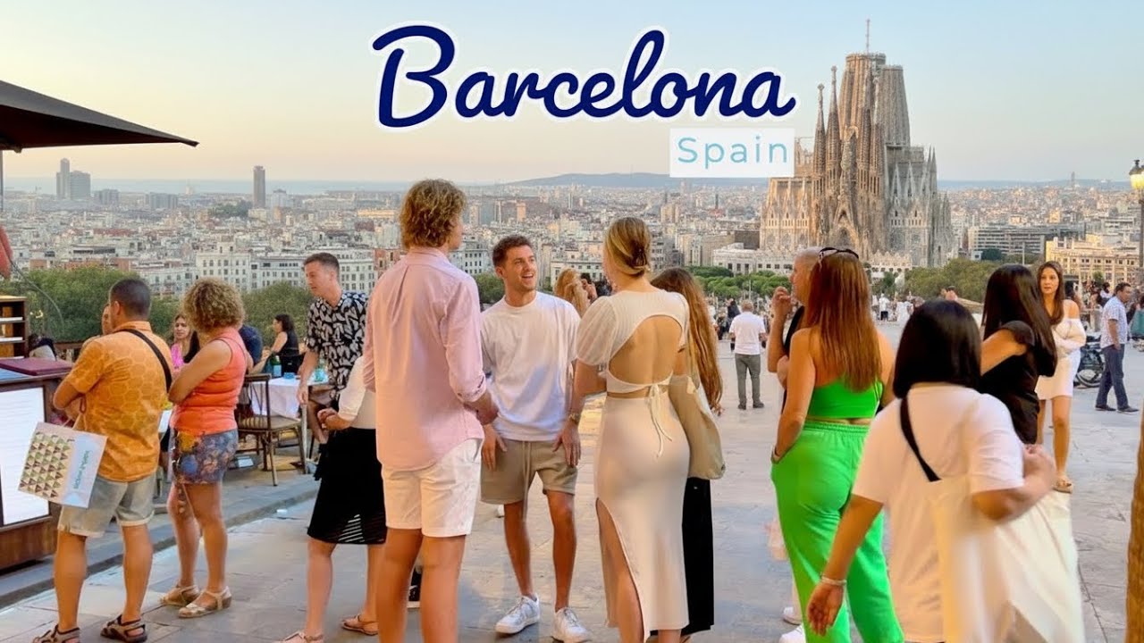 Barcelona, España | Playground | Paseo Urbano de Verano 4K
