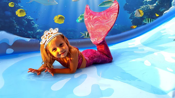 Mermaid Alice pretend play in the pool with Baby S...