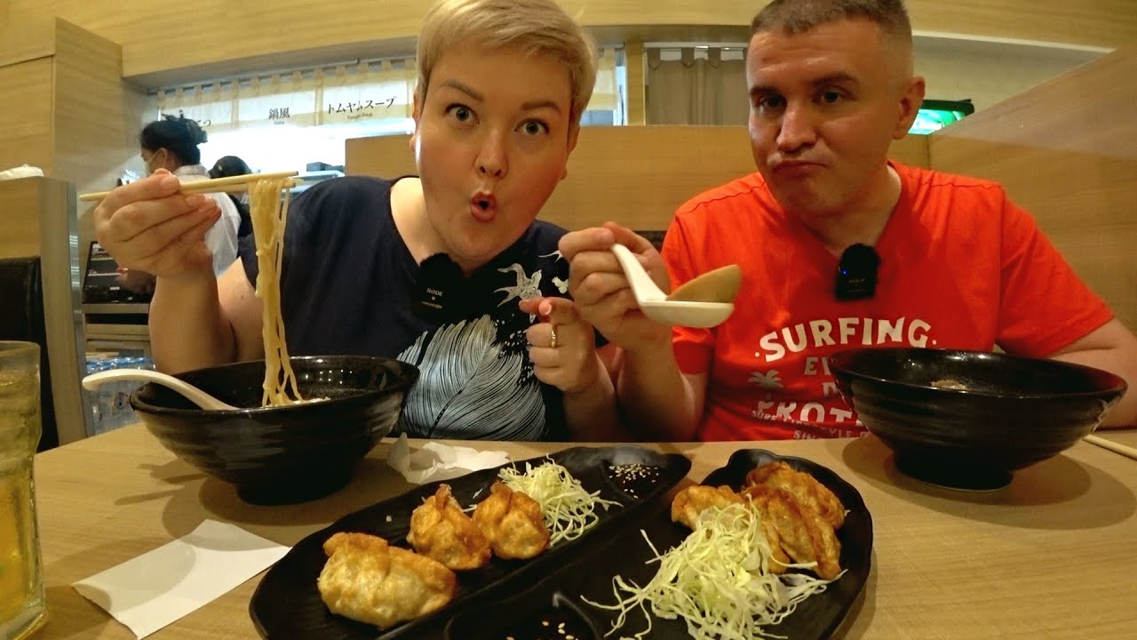 Мукбанг ВЗВЕСИЛИСЬ😅Вован назвал меня ЖАБОЙ😱И собрался ПРОДАВАТЬ МОЮ КВАРТИРУ😭Лапша Рамен и гедзе