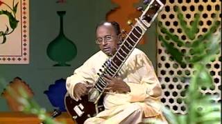 ustad latif khan performing in india