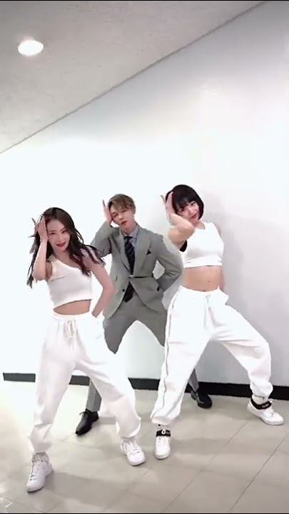 [TXT] Yeonjun with Chaewon & Sakura from lesserafim tiktok #shorts #txt #lesserafim