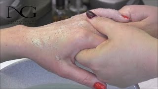 СПА уход для рук: виды услуг /  Spa treatment for hands: services(Все о ногтевом мире - обучающие видео по наращиванию акрилом и гелем, правила правильного выполнения маникю..., 2015-05-21T22:45:41.000Z)