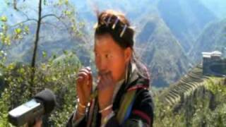 Hmong Girl Playing the Dan Moi Classic - Videos from Dan Moi Vietnam