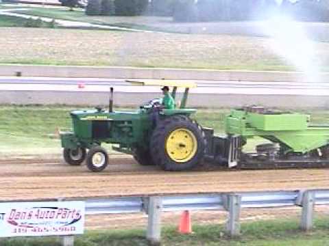 John Deere 4320 13000lbs farmstock